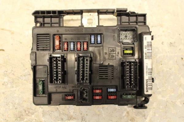 BOITE A FUSIBLE PSA - Vue 1